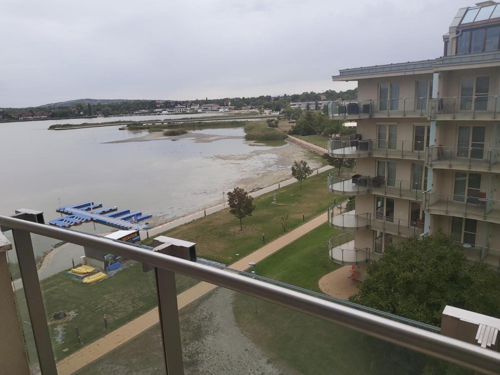 Wellness Apartments In Velence Buitenkant foto