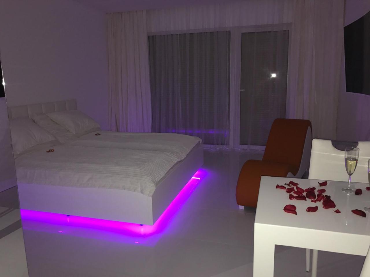 Wellness Apartments In Velence Buitenkant foto